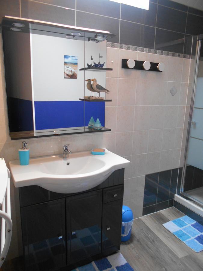 Gite de la Huberderie Quettehou Exterior foto